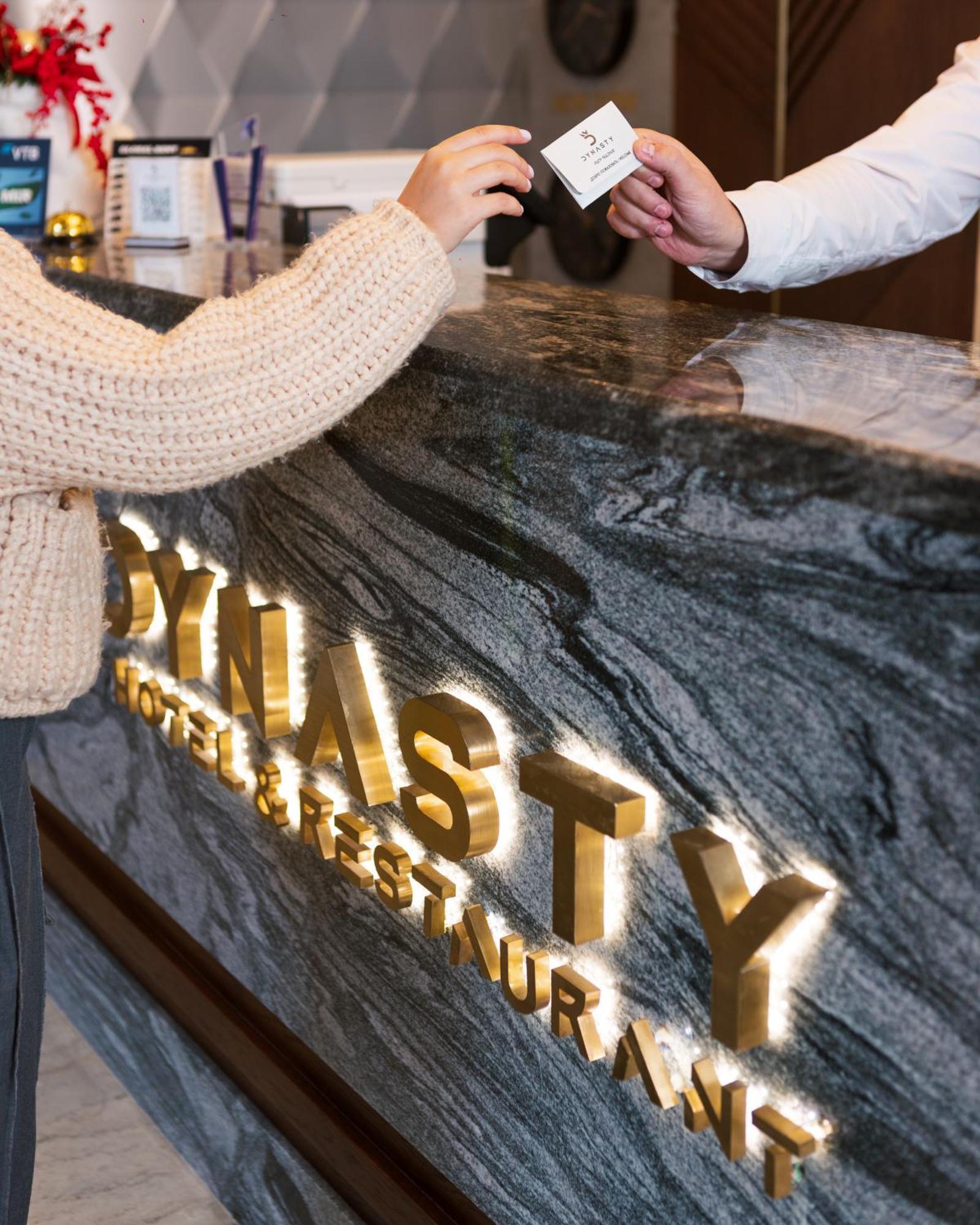 Dynasty Hotel & Spa Erivan Exterior foto